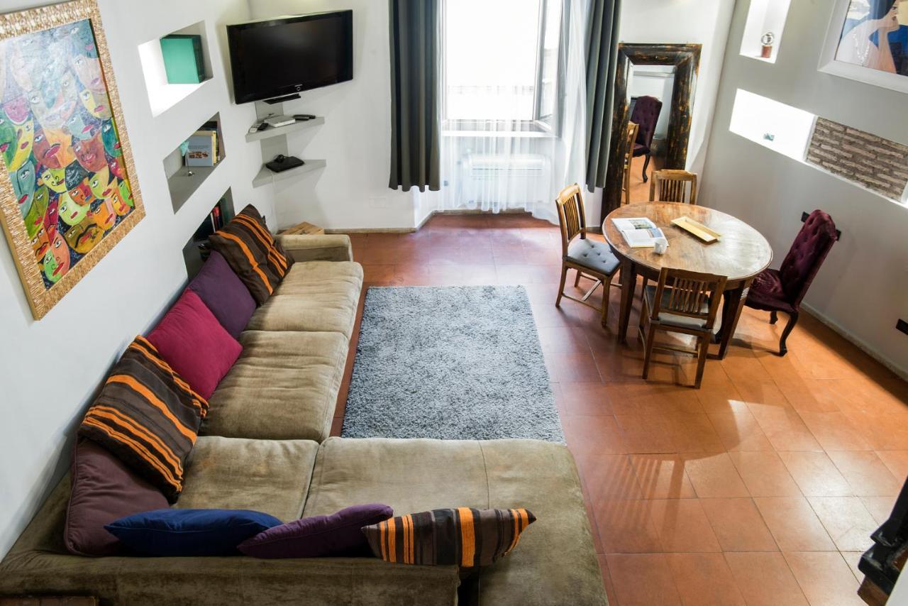 Charming Pantheon In The Heart Of Appartement *